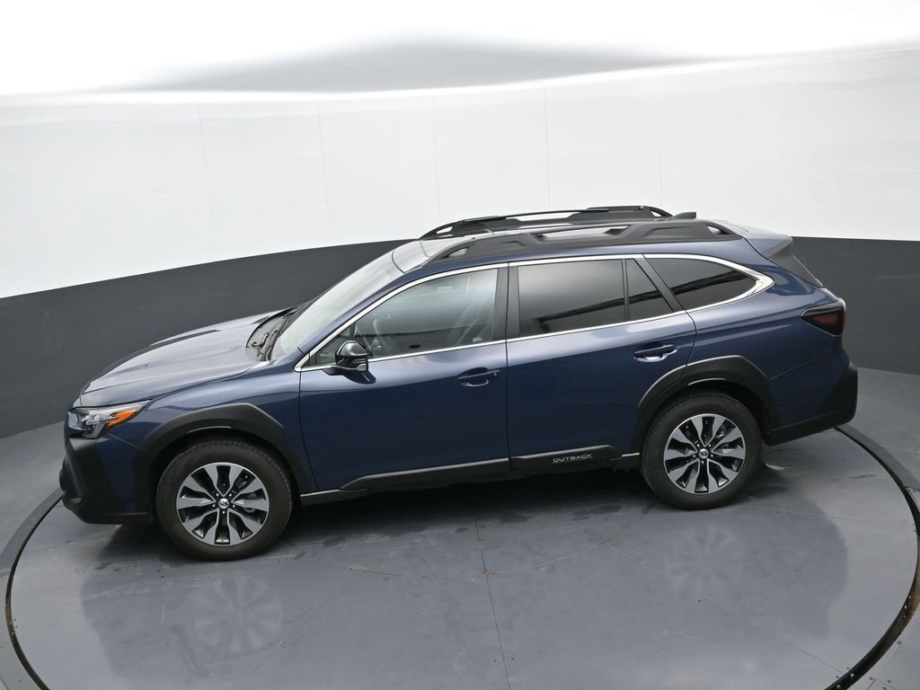 Used 2025 Subaru Outback Limited XT image 32