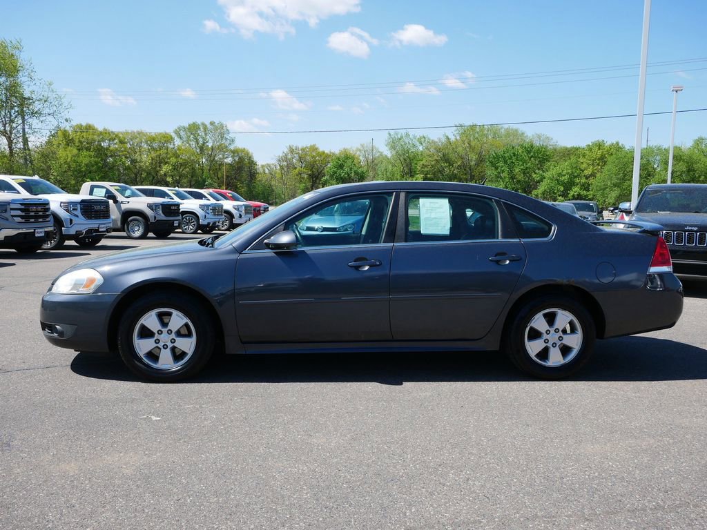 Used 2010 Chevrolet Impala LT w/ Luxury Edition Package FWD image 5