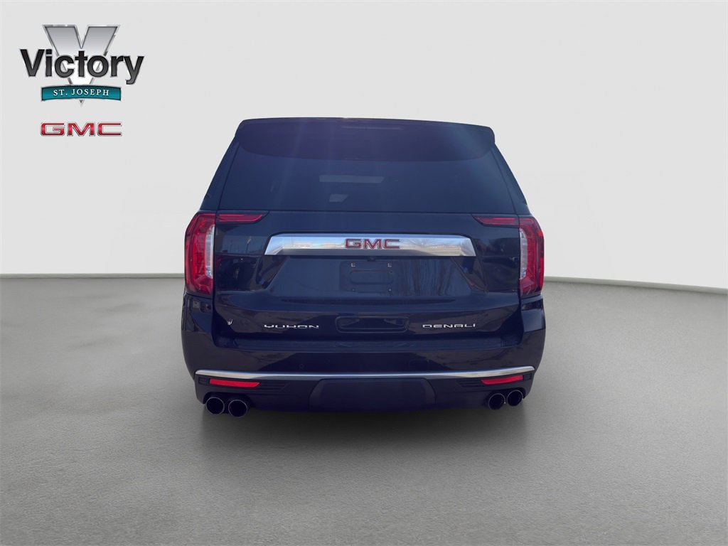 Used 2023 GMC Yukon XL Denali image 13