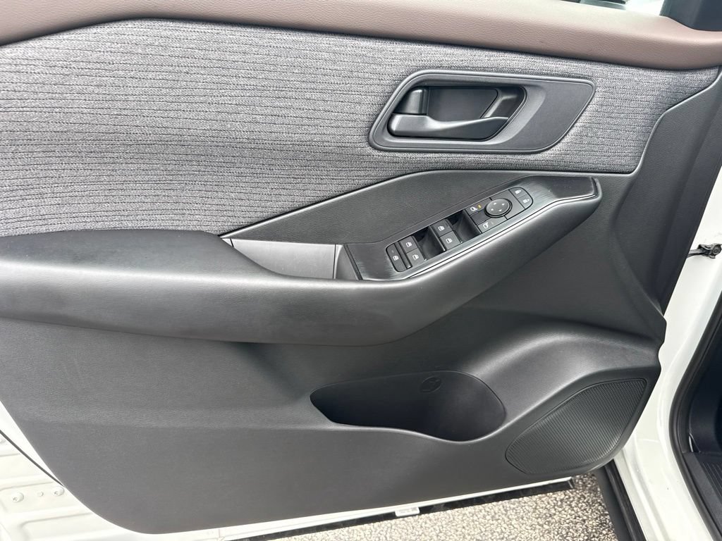 Certified 2023 Nissan Rogue S AWD/4WD image 14