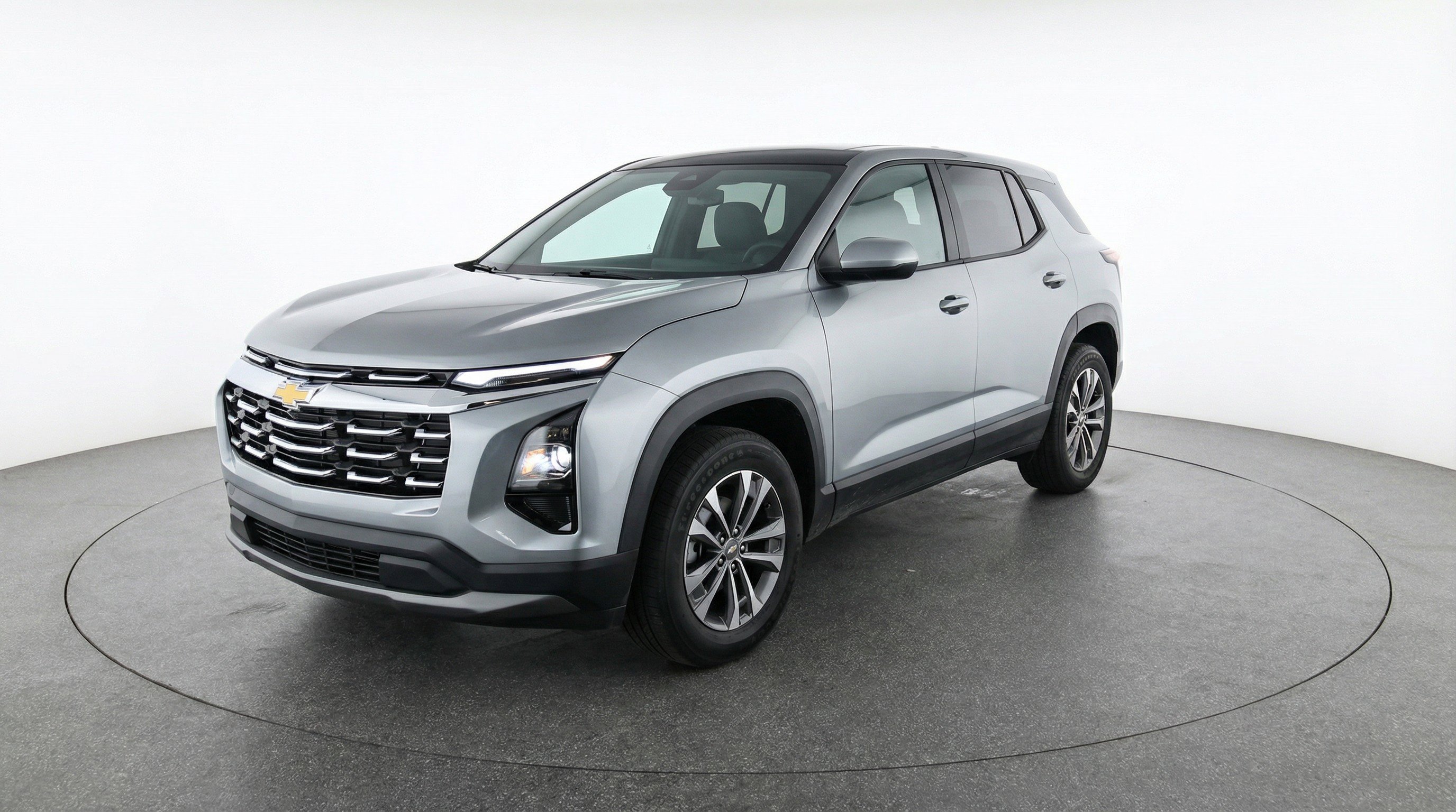 Used 2025 Chevrolet Equinox LT FWD image 3