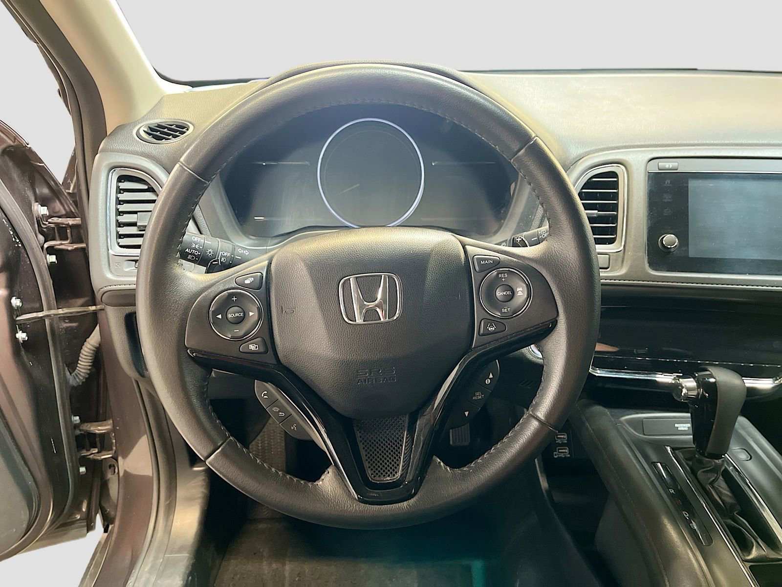 Used 2021 Honda HR-V EX-L image 11