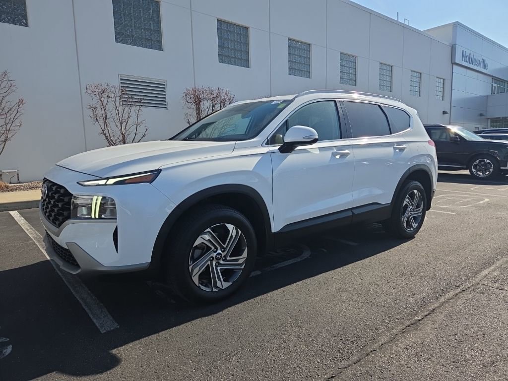Used 2023 Hyundai Santa Fe SEL image 2