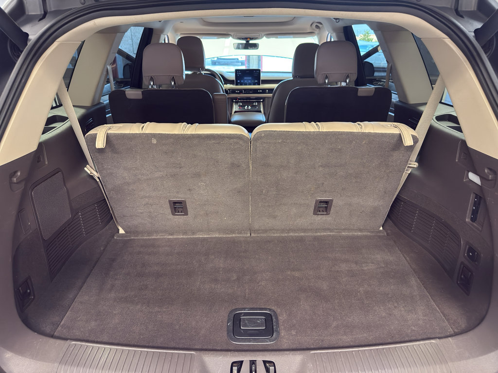 Used 2021 Lincoln Aviator Reserve w/ Equipment Group 201A AWD/4WD image 31