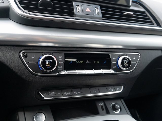 Certified 2025 Audi Q5 2.0T Premium w/ Convenience Plus Package image 26