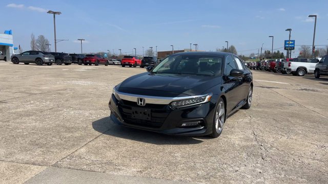 Used 2018 Honda Accord Touring image 4