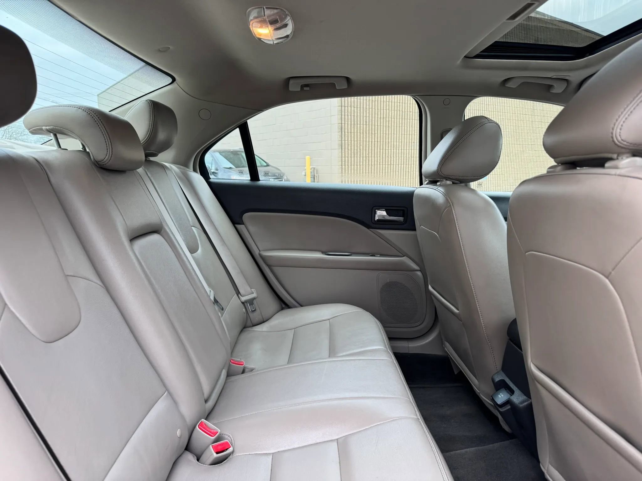 Used 2011 Ford Fusion Hybrid w/ 502A Rapid Spec Order Code image 30