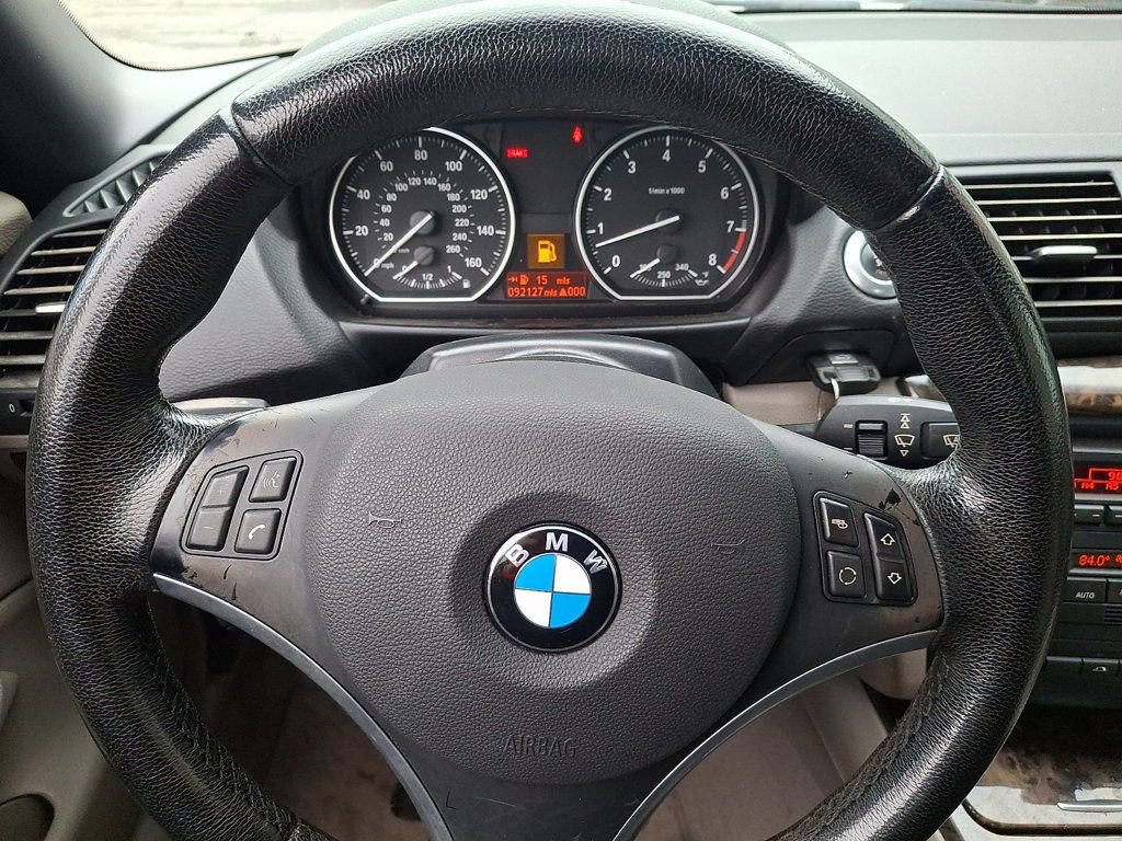 Used 2008 BMW 135i Convertible image 17