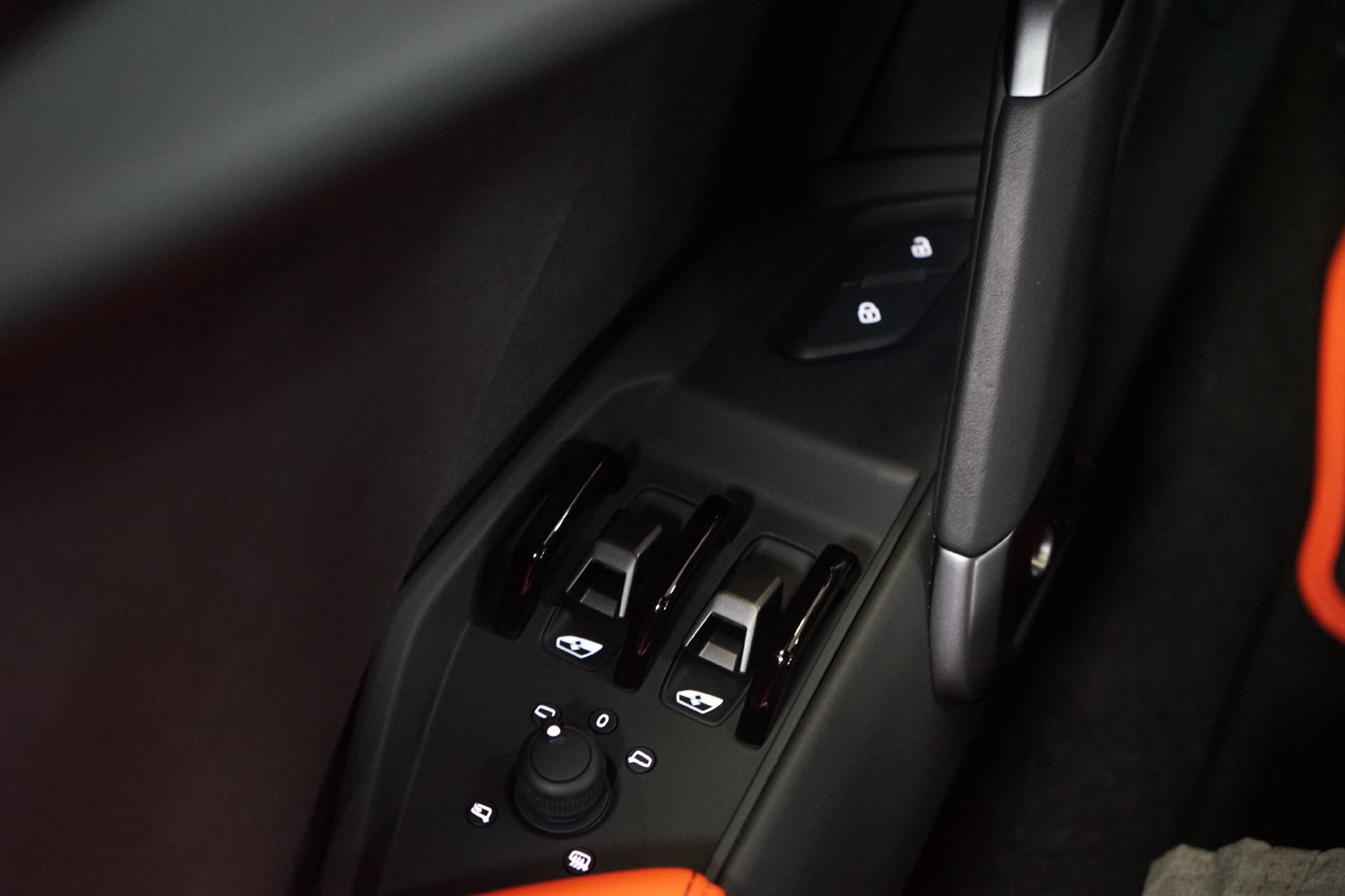 Used 2025 Lamborghini Revuelto AWD/4WD image 21