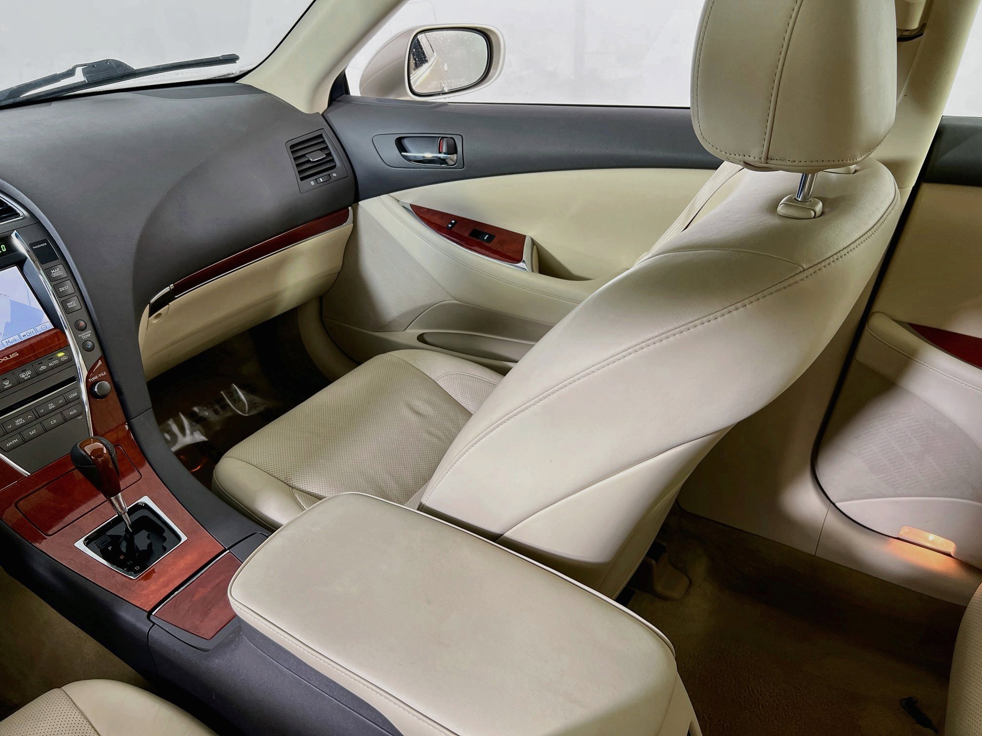 Used 2012 Lexus ES 350 FWD image 24