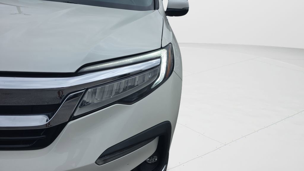 Used 2019 Honda Pilot Touring image 9