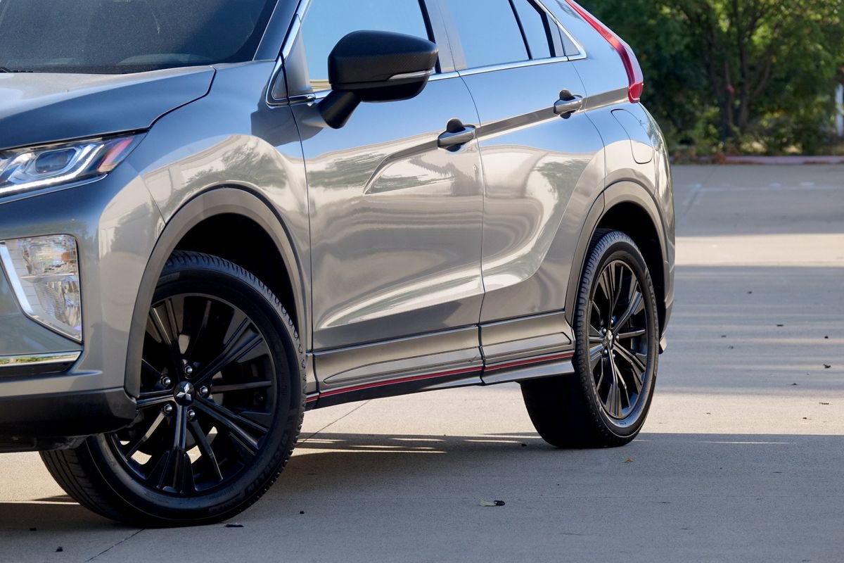 Used 2020 Mitsubishi Eclipse Cross LE image 21