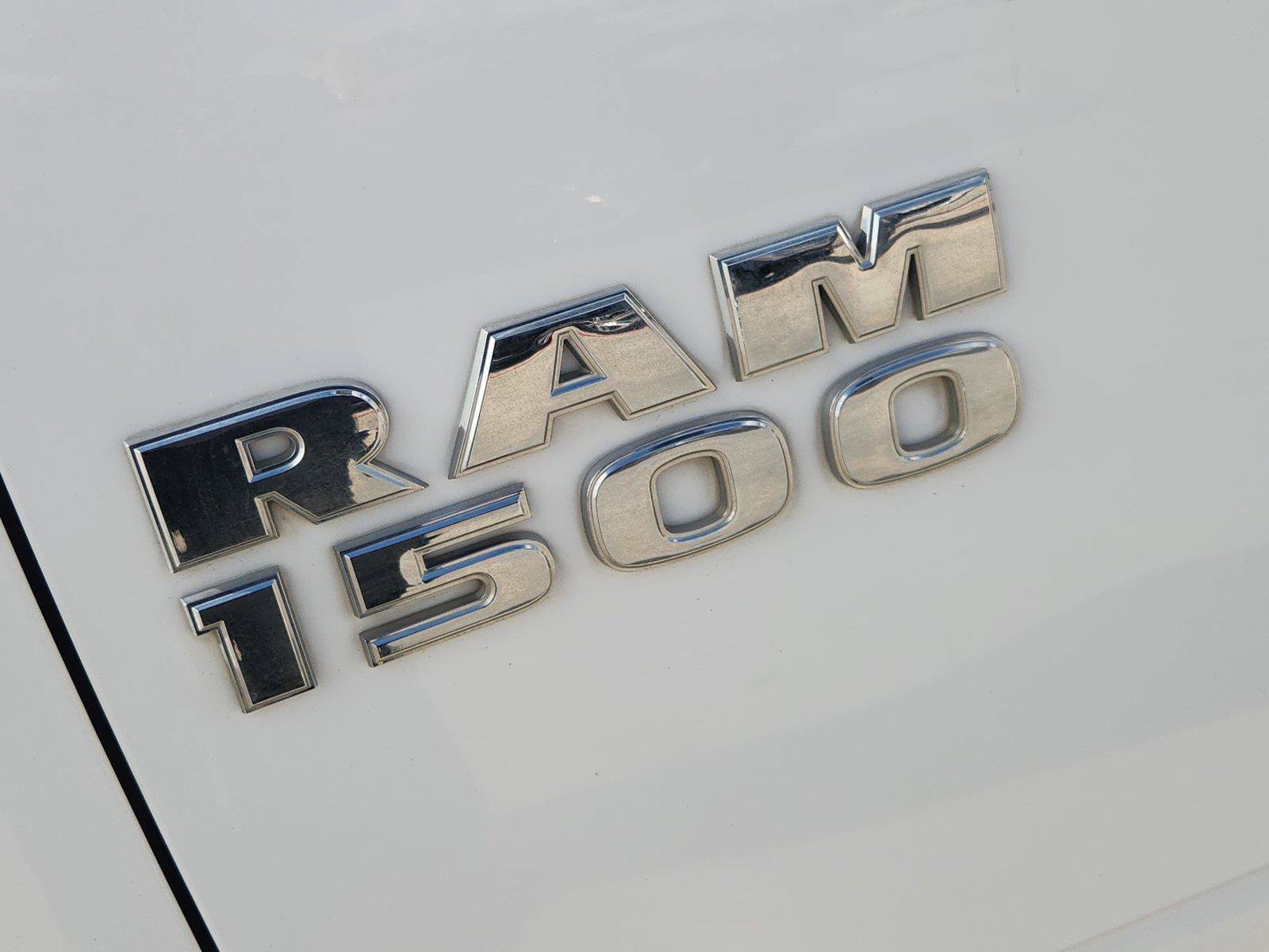 Used 2015 RAM 1500 Laramie w/ Convenience Group AWD/4WD image 32