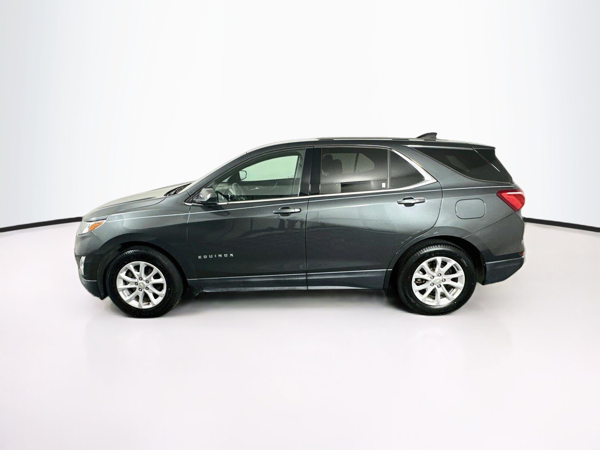 Used 2019 Chevrolet Equinox LT FWD image 4