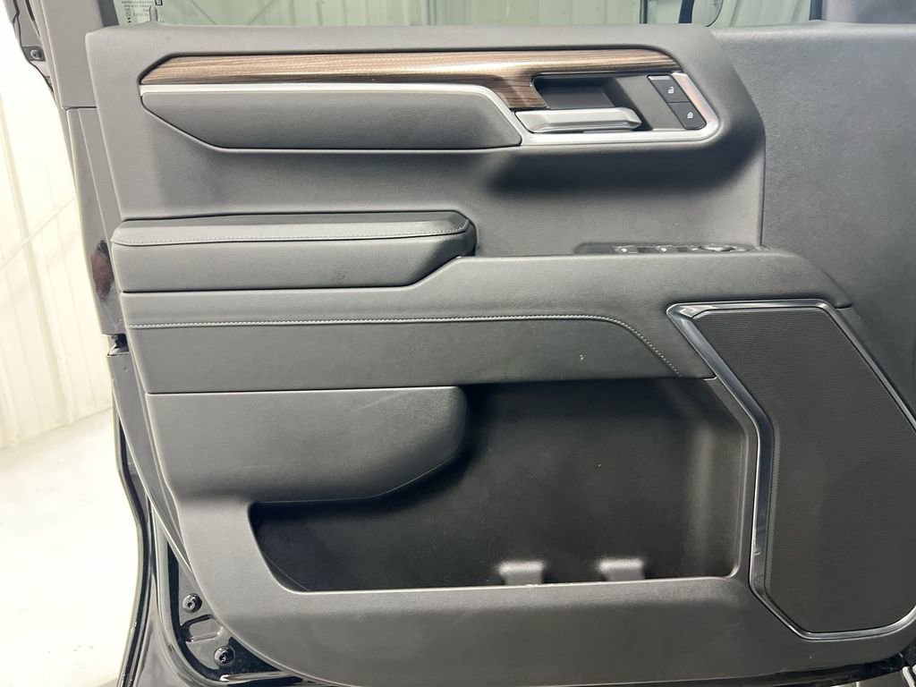 Used 2023 Chevrolet Silverado 1500 LT image 21