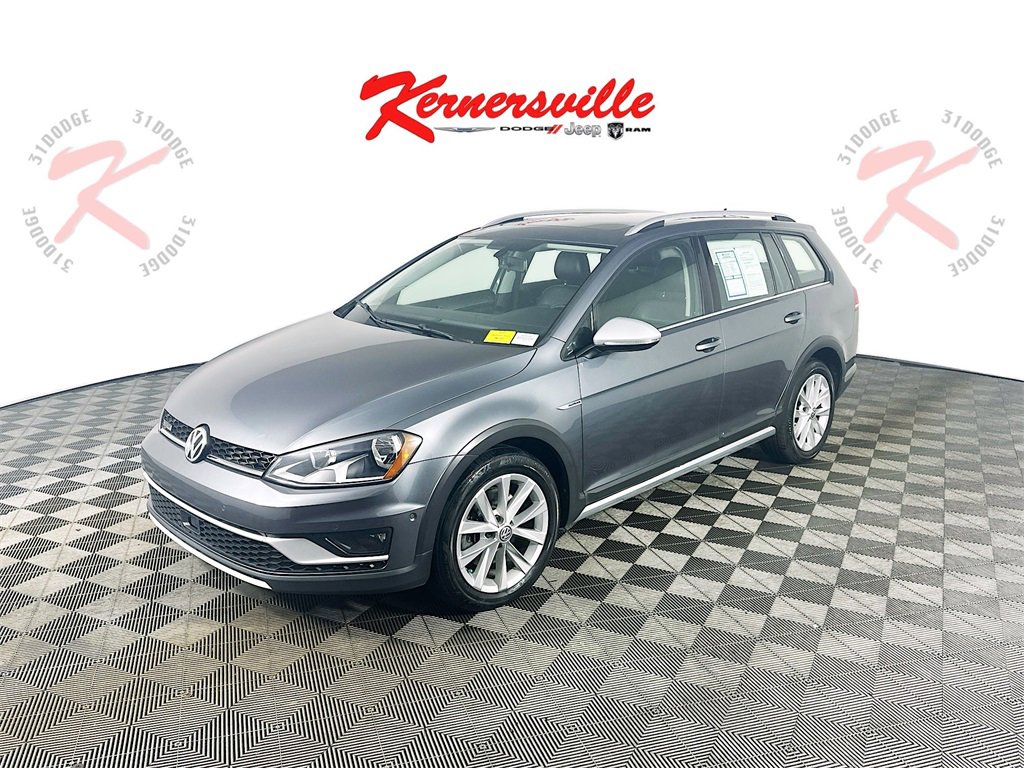 Used 2017 Volkswagen Golf Alltrack SE image 3