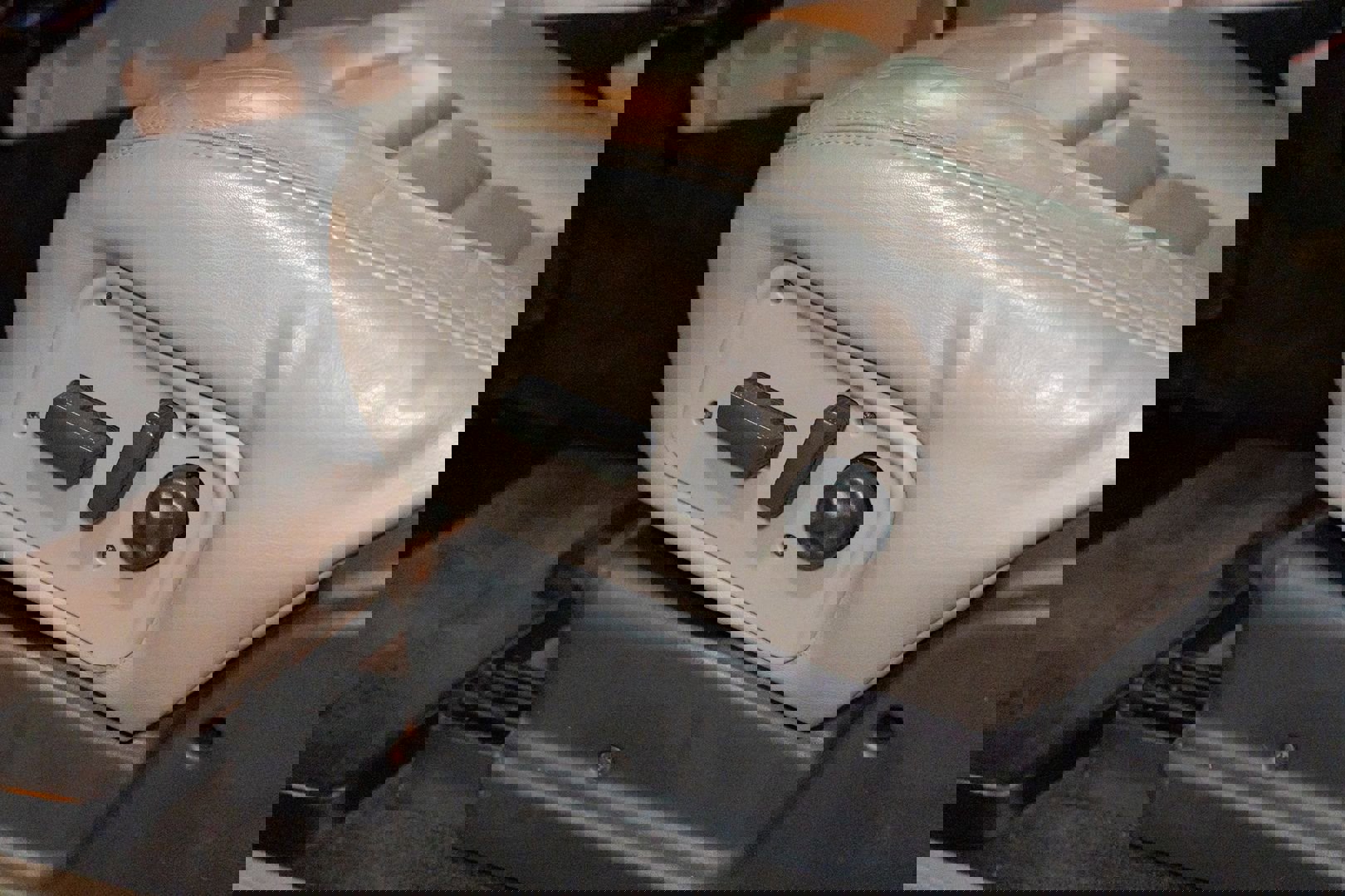 Used 2003 HUMMER H2 w/ Preferred Equipment Group image 23