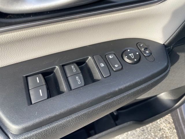 Used 2021 Honda CR-V Touring image 10