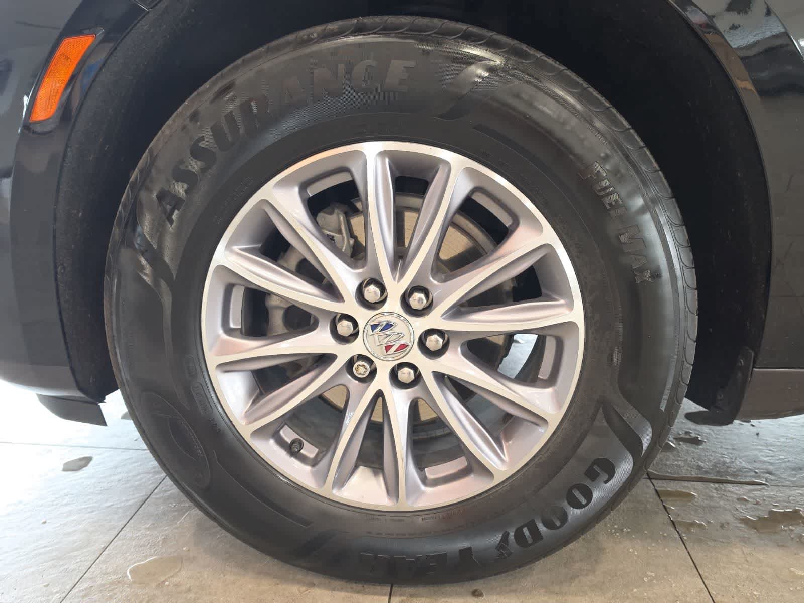 Used 2023 Buick Enclave Essence AWD/4WD image 12