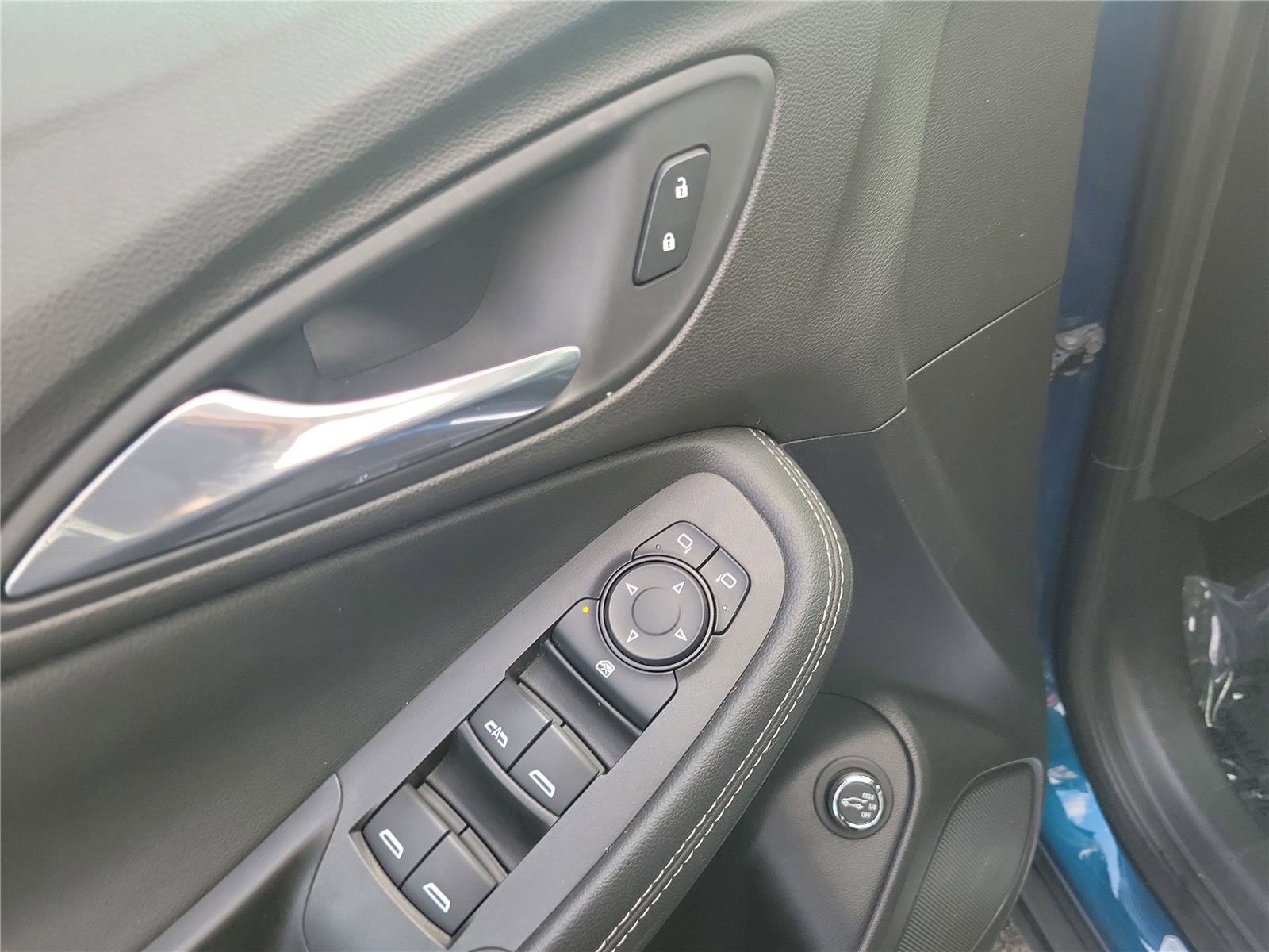 Used 2021 Buick Encore GX Select image 21