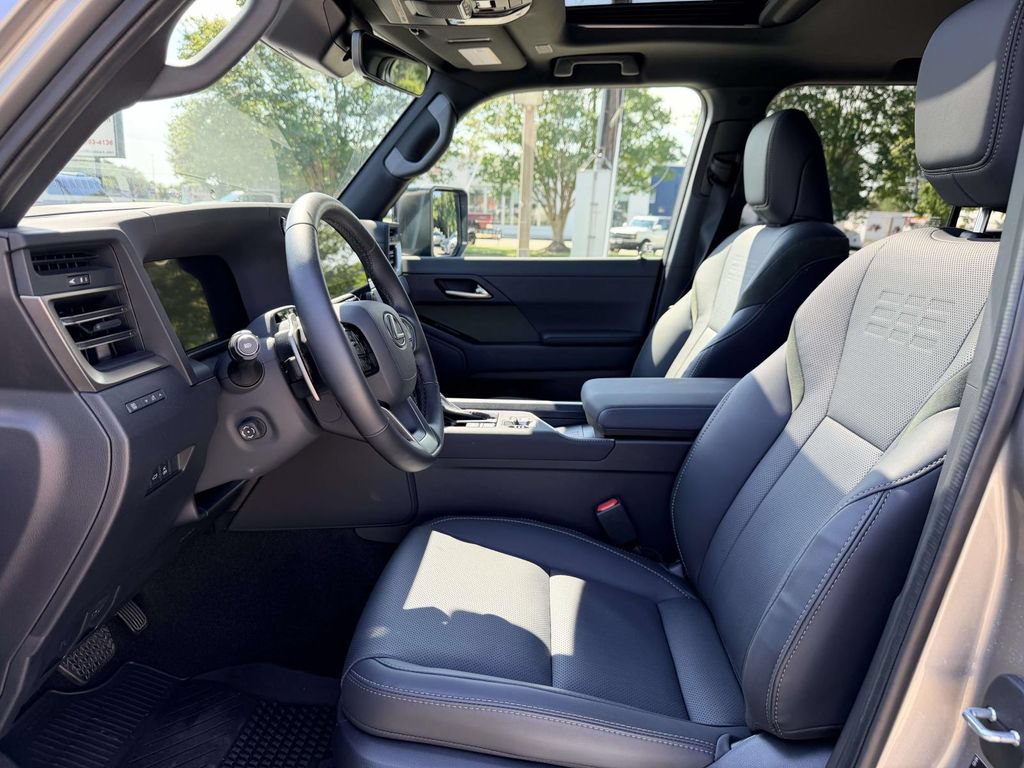 Used 2024 Lexus GX 550 AWD/4WD image 19