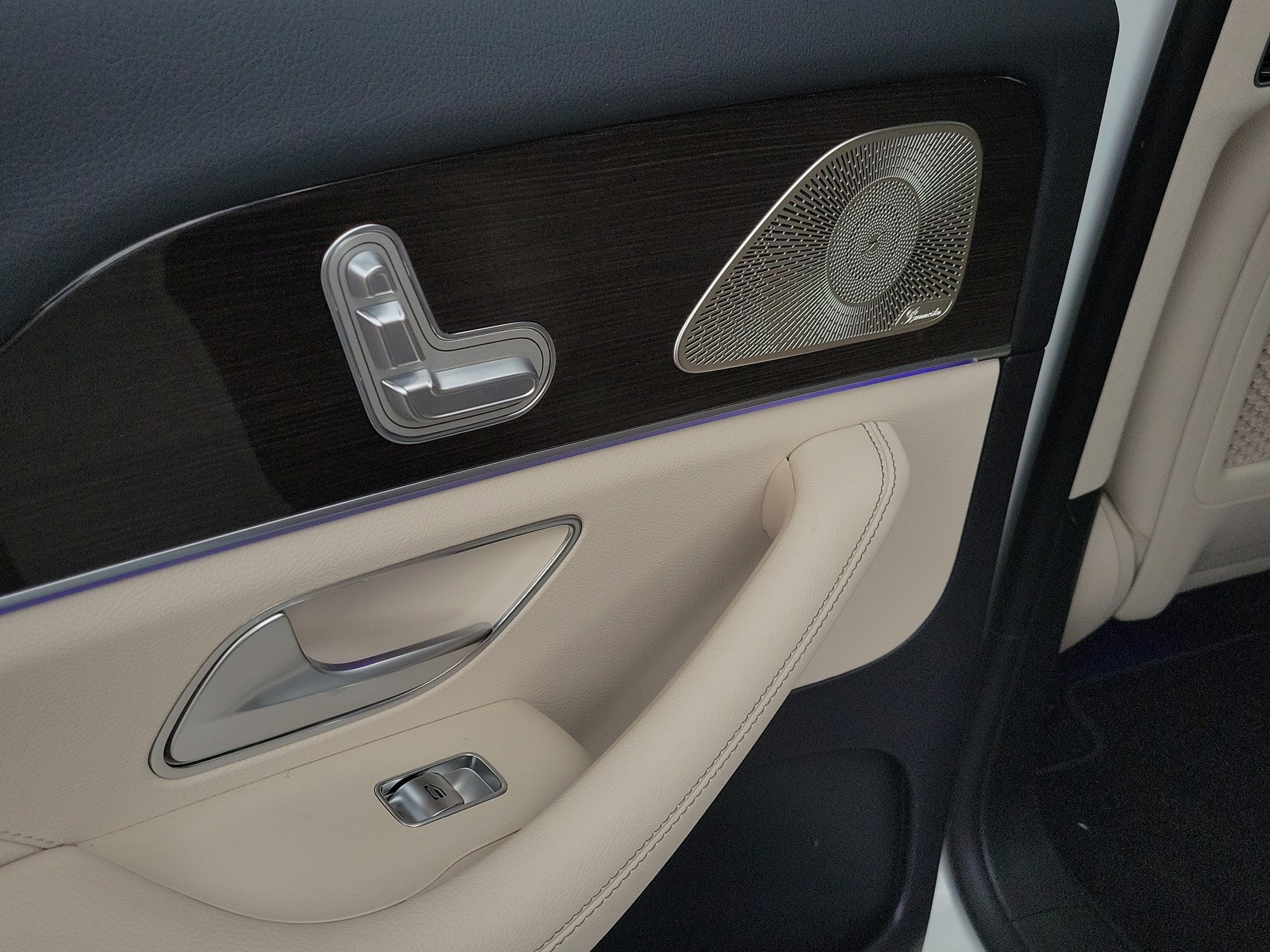 New 2026 Mercedes-Benz GLS 450 4MATIC image 8