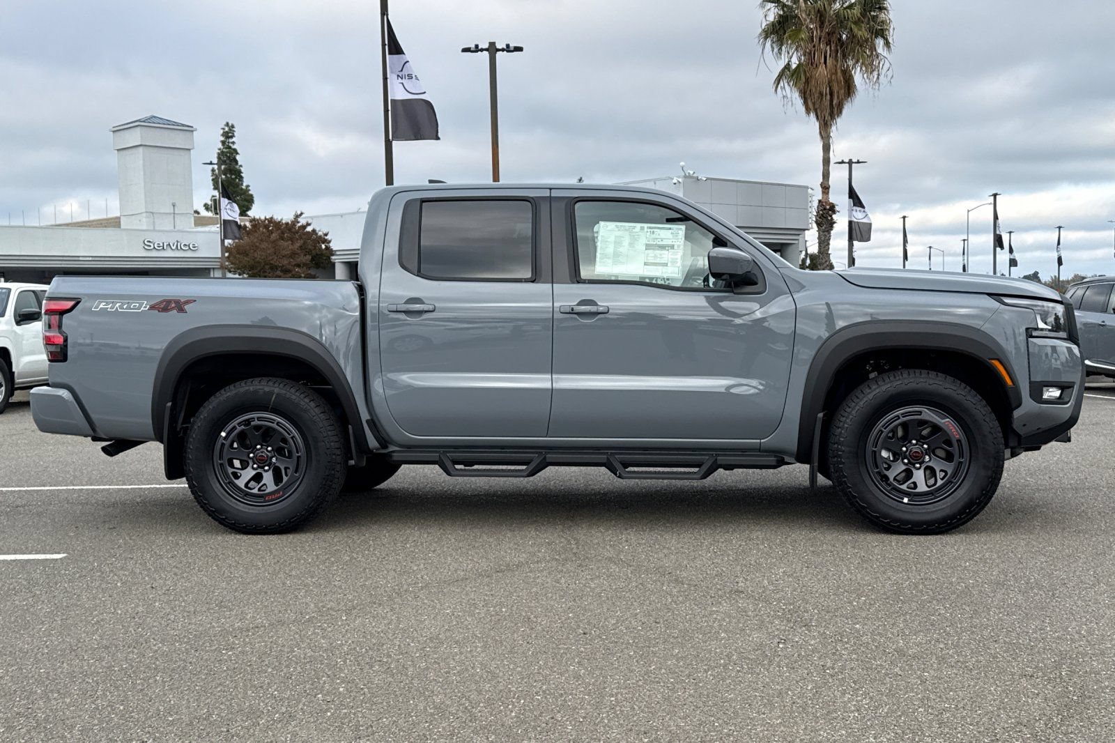 New 2026 Nissan Frontier PRO-4X w/ Tow Package AWD/4WD image 3