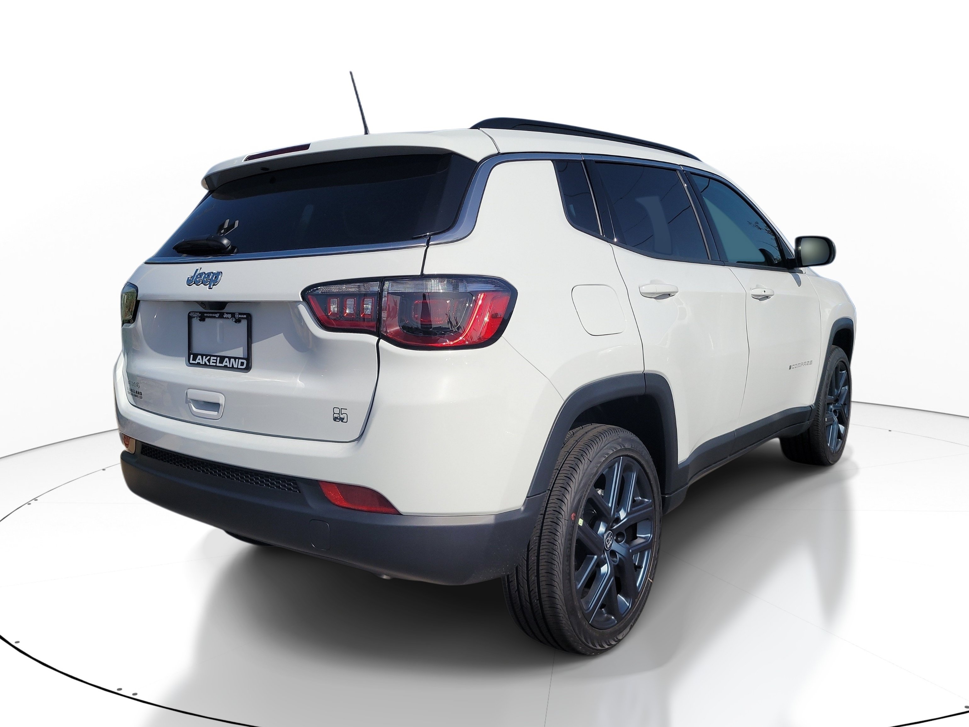New 2026 Jeep Compass Latitude AWD/4WD image 6