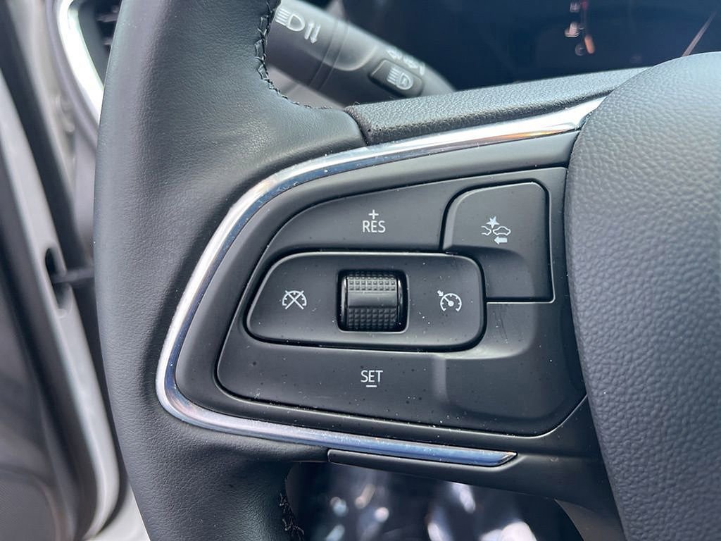 Used 2024 Buick Encore GX Sport Touring FWD image 36
