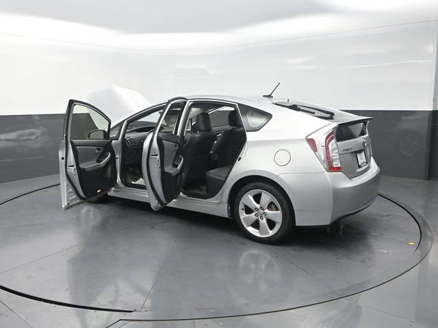 Used 2015 Toyota Prius Five FWD image 34