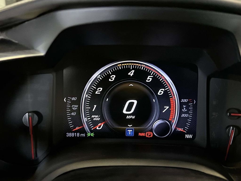 Used 2015 Chevrolet Corvette Z06 w/ 3LZ Preferred Equipment Group RWD image 14
