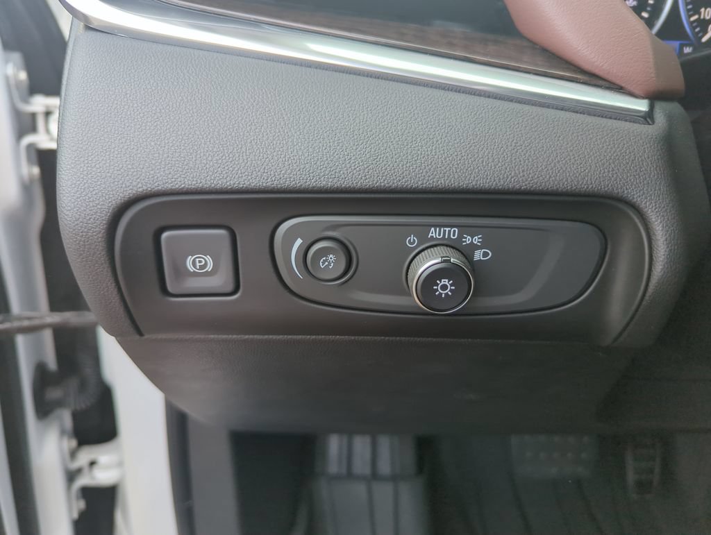 Used 2020 Buick Enclave Avenir w/ LPO, Floor Liner Package FWD image 20