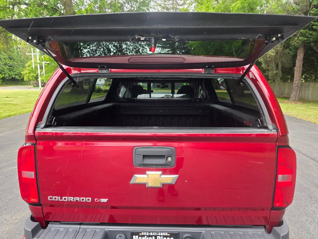 Used 2017 Chevrolet Colorado Z71 AWD/4WD image 17