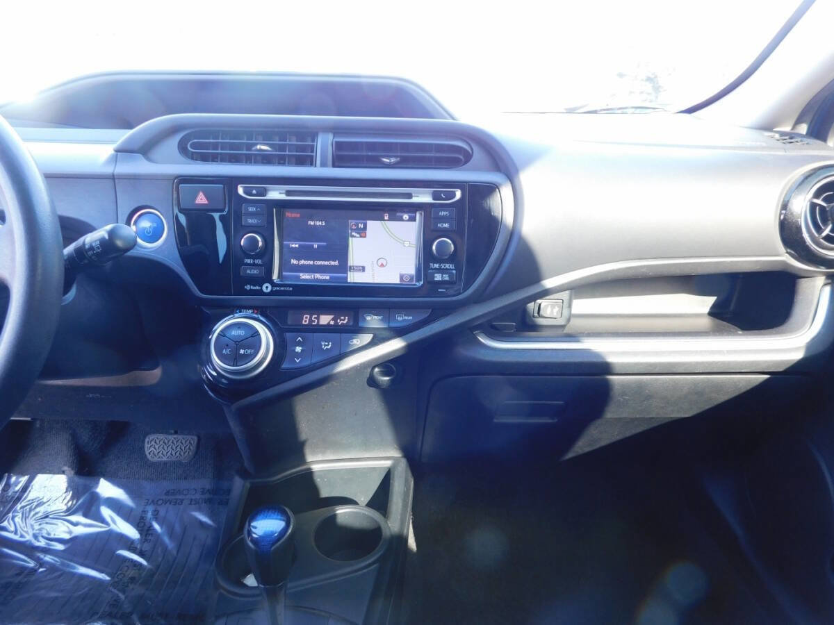 Used 2015 Toyota Prius C Three image 7