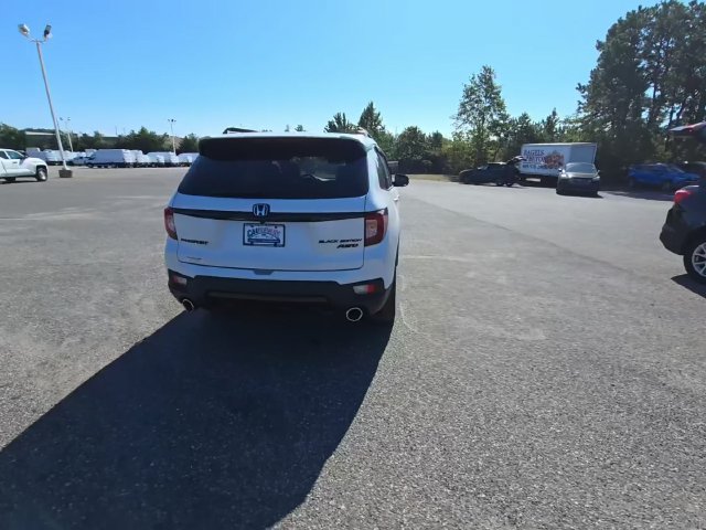 Used 2024 Honda Passport Black Edition image 4