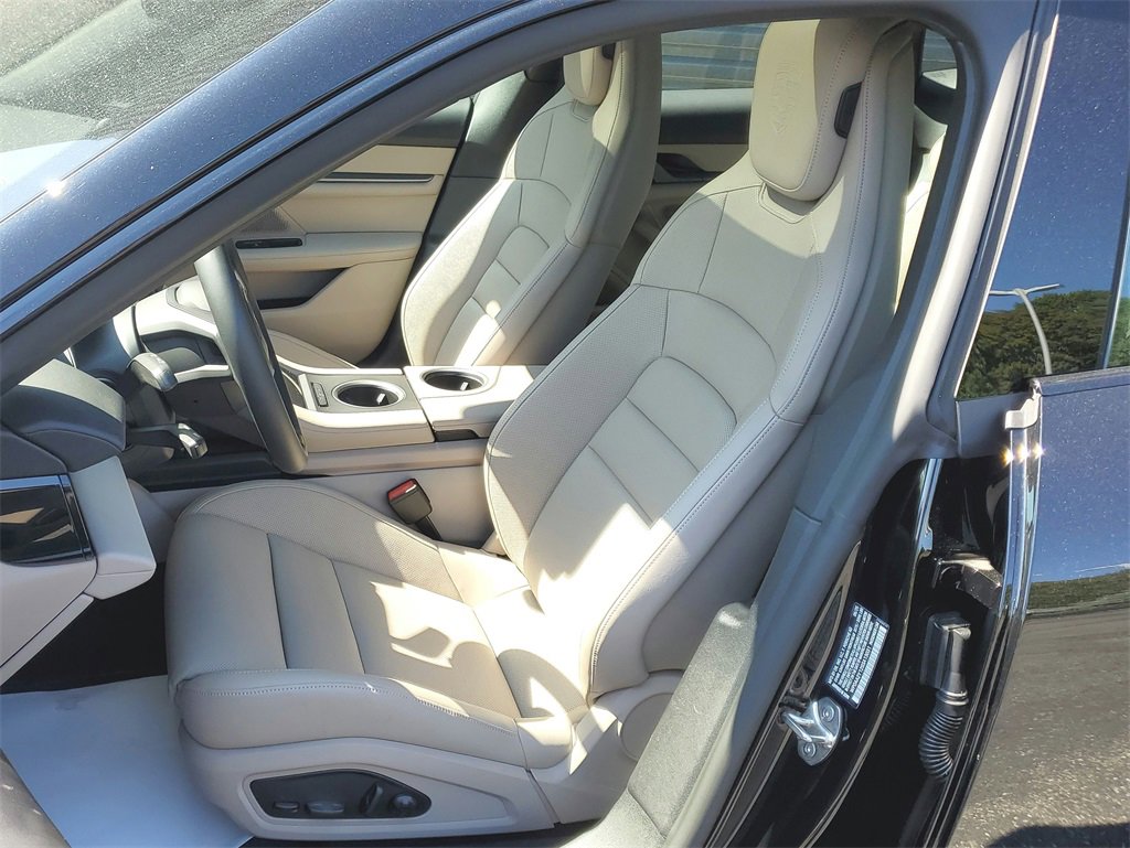 New 2025 Porsche Taycan image 5