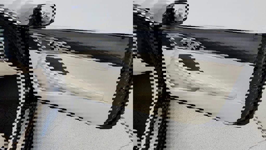 Used 2022 BMW M850i xDrive Convertible image 27