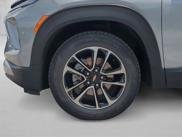 Used 2024 Chevrolet TrailBlazer LT w/ Driver Confidence Package FWD image 22
