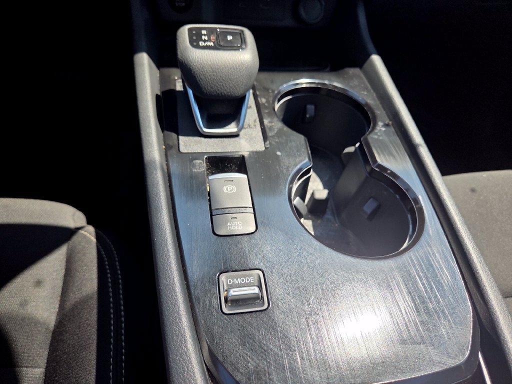 Used 2026 Nissan Rogue S FWD image 18