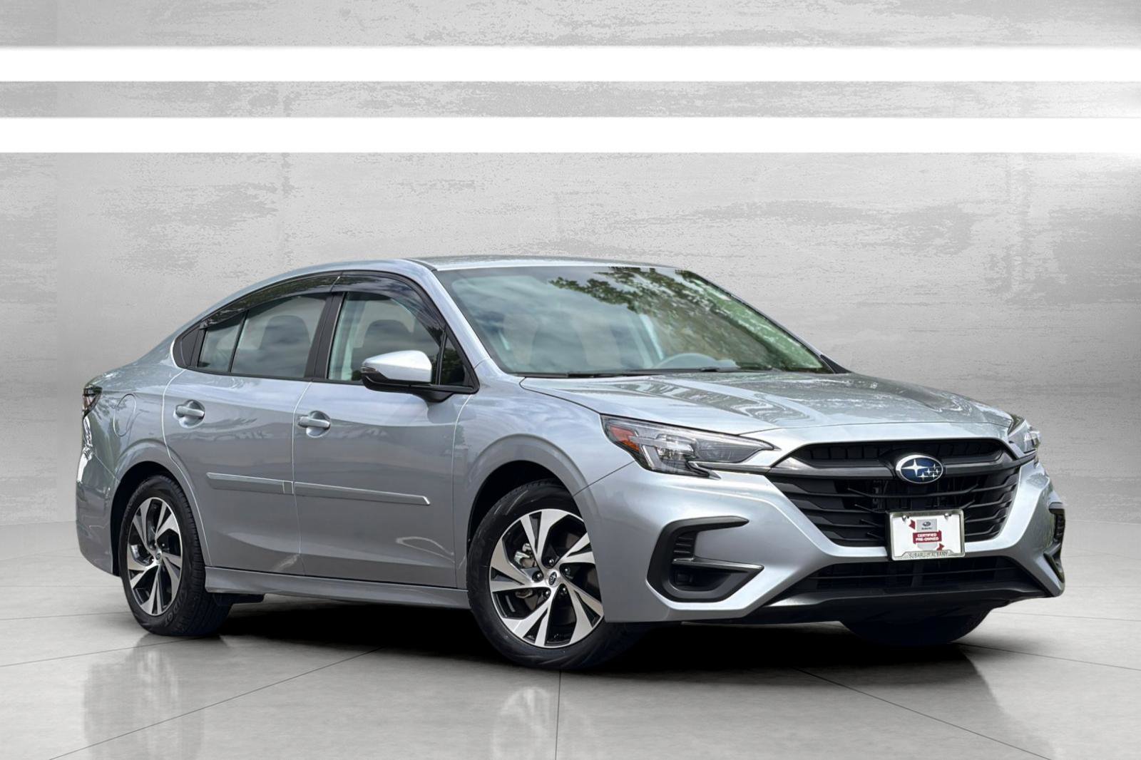 Used 2025 Subaru Legacy Premium AWD/4WD image 2