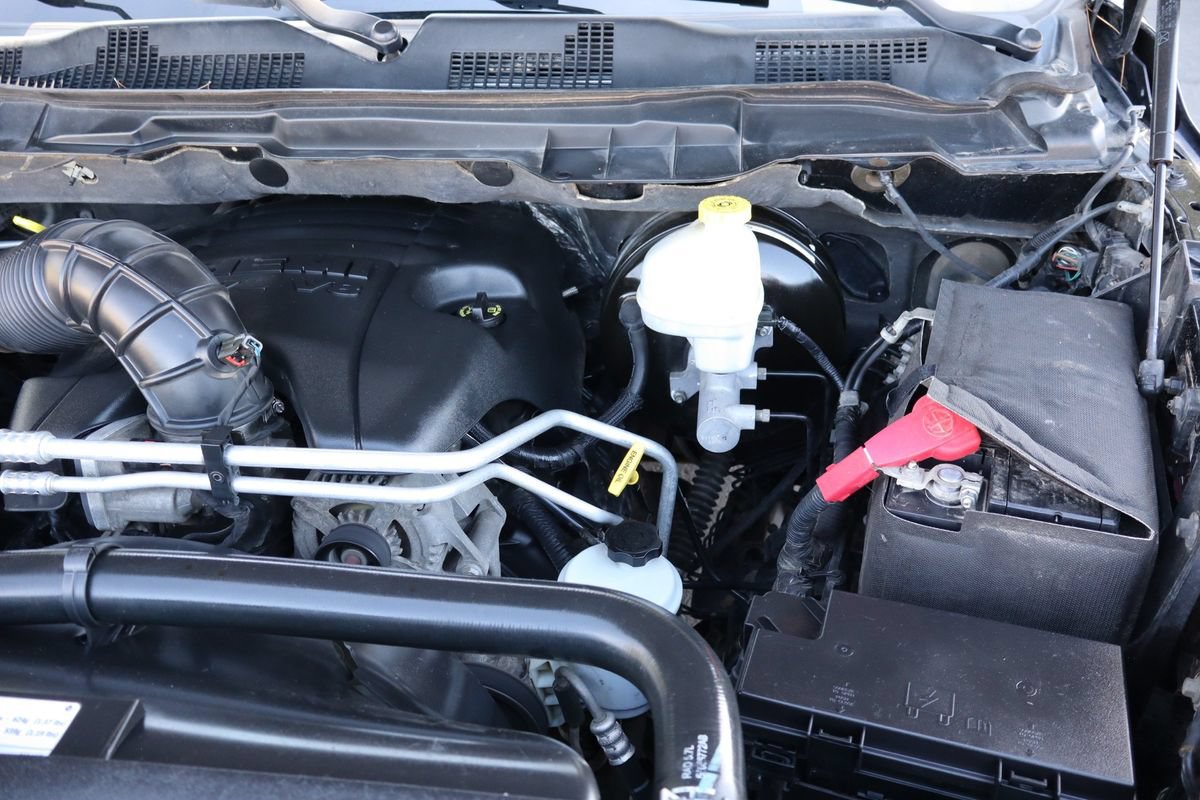 Used 2012 RAM 1500 Laramie Limited AWD/4WD image 40
