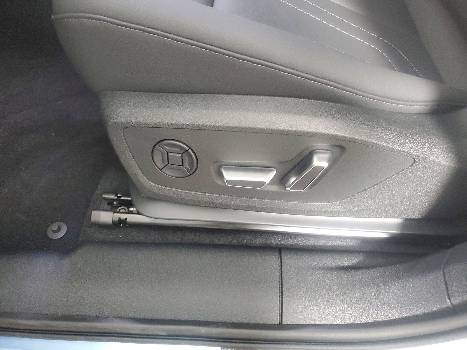 New 2026 Audi Q3 quattro 2.0T AWD/4WD image 21