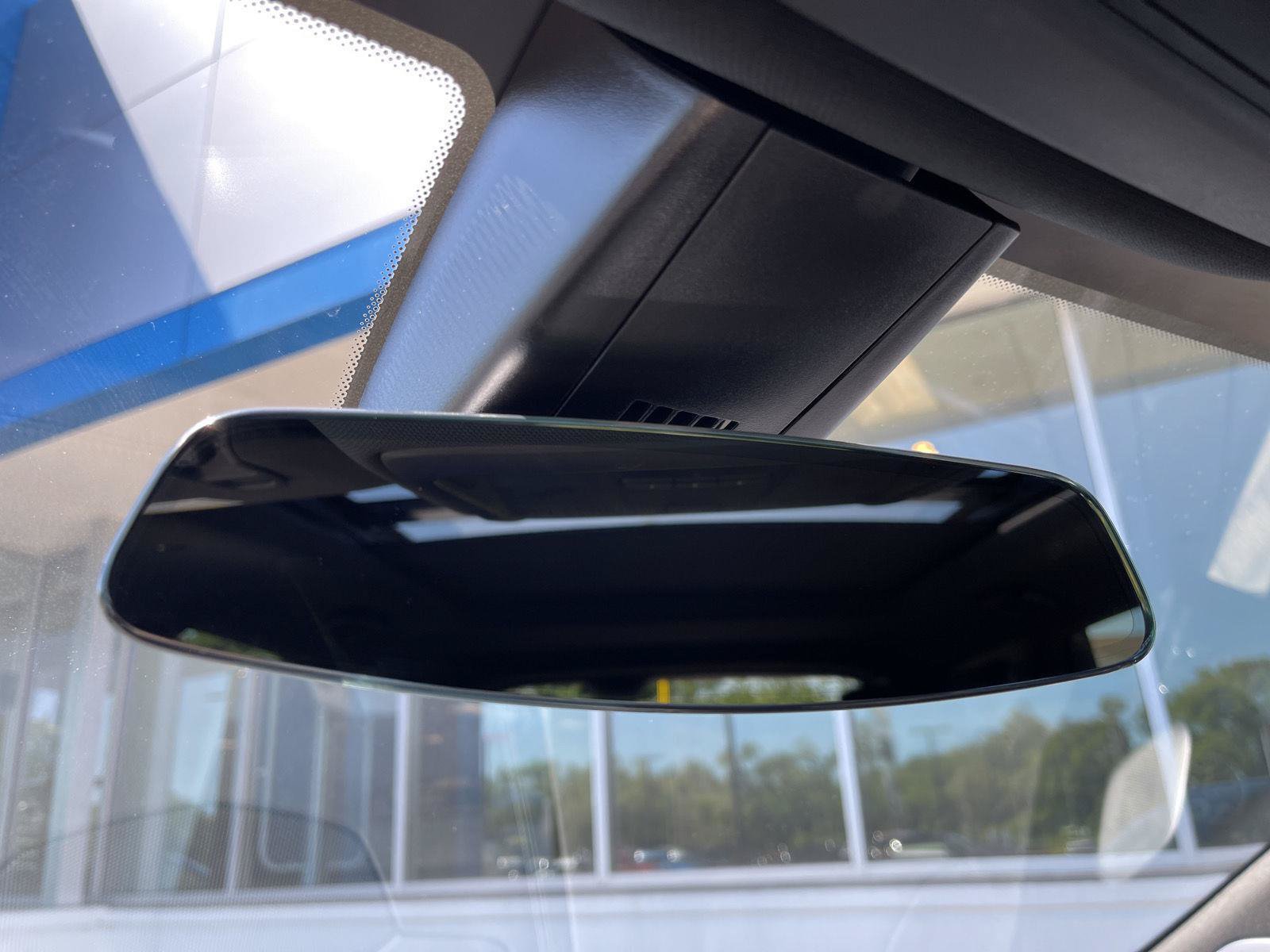 Used 2024 Cadillac XT5 Sportv w/ LPO, Floor Liner Package AWD/4WD image 29