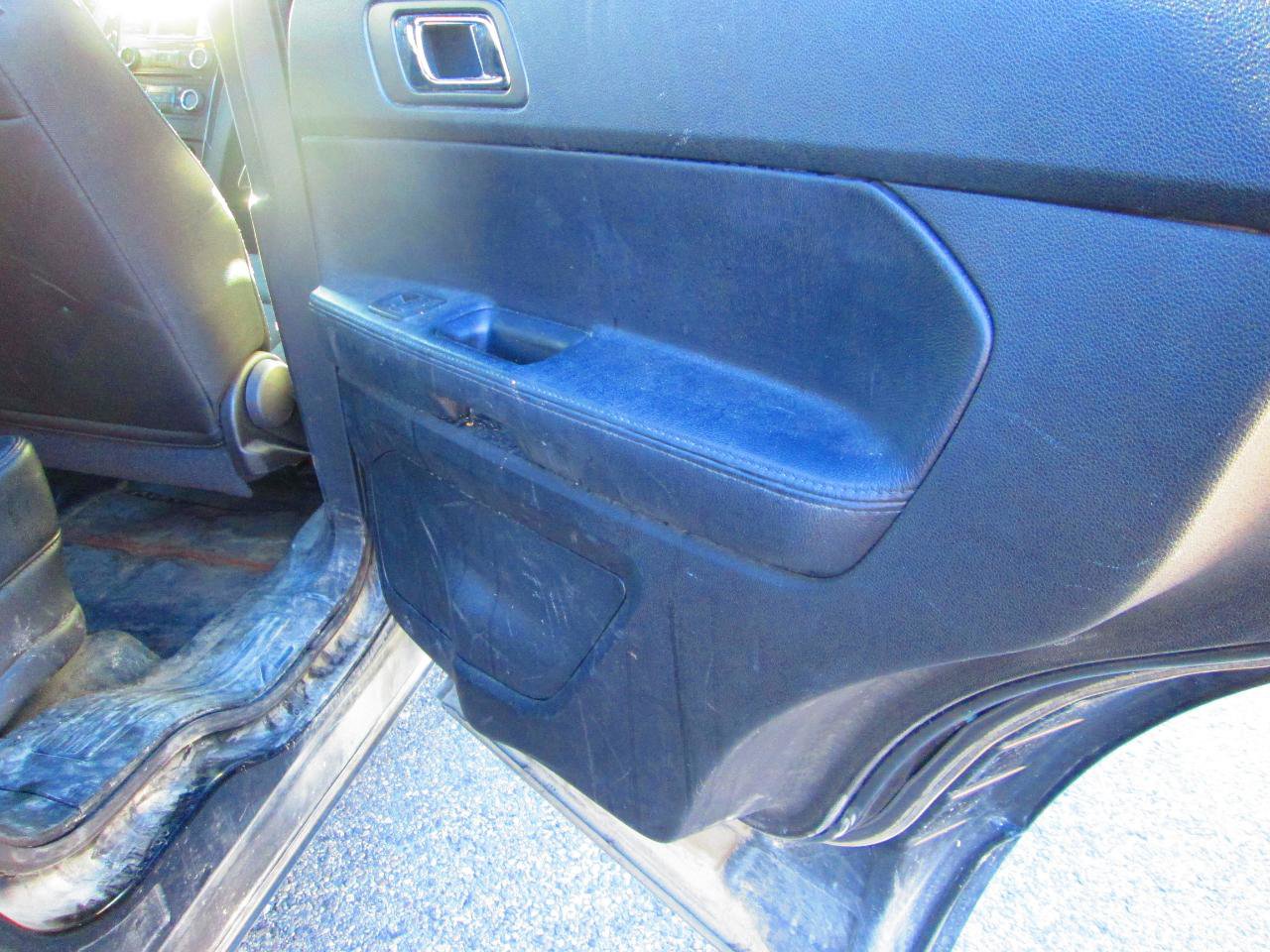 Used 2016 Ford Explorer 4WD Police Interceptor w/ 2-tone Vinyl Package #1 image 5