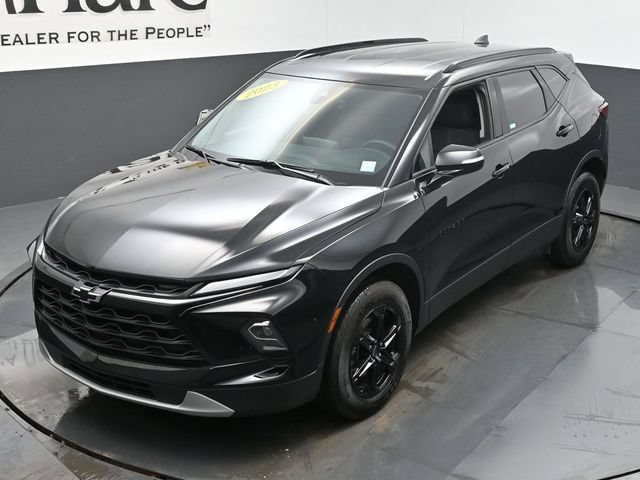 Used 2023 Chevrolet Blazer LT w/ Midnight/Sport Edition FWD image 43