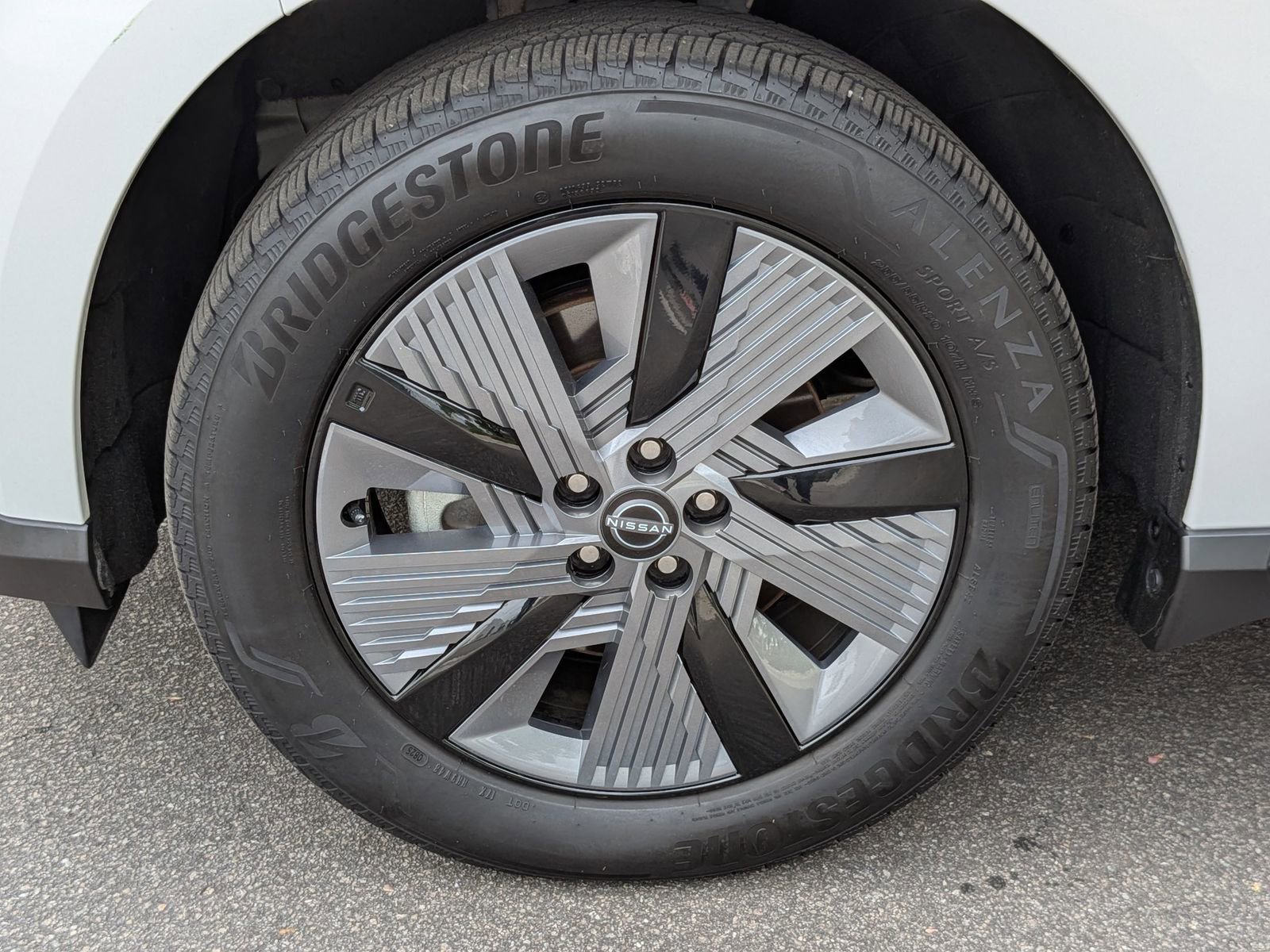 Used 2025 Nissan Murano SL image 10