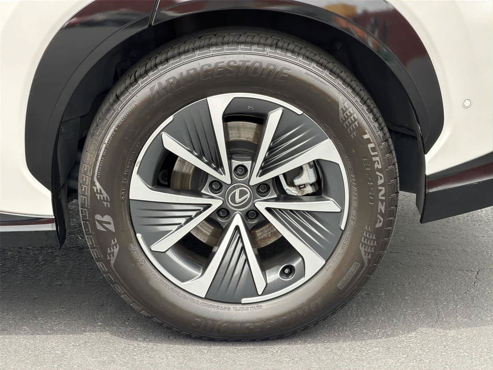 Used 2023 Lexus RZ 450e Premium w/ Technology Package AWD/4WD image 9