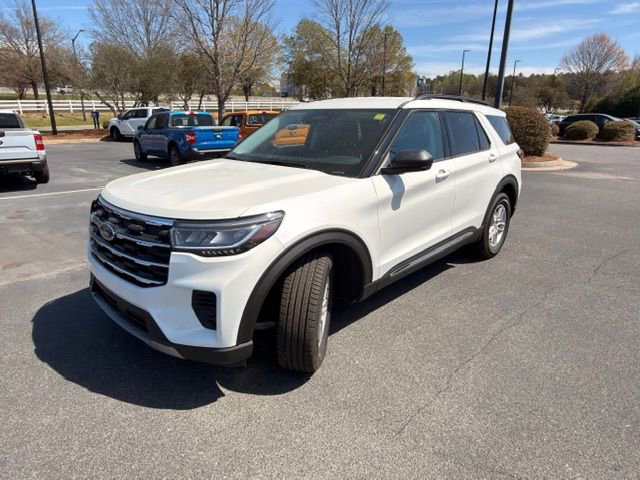 New 2025 Ford Explorer Active image 9
