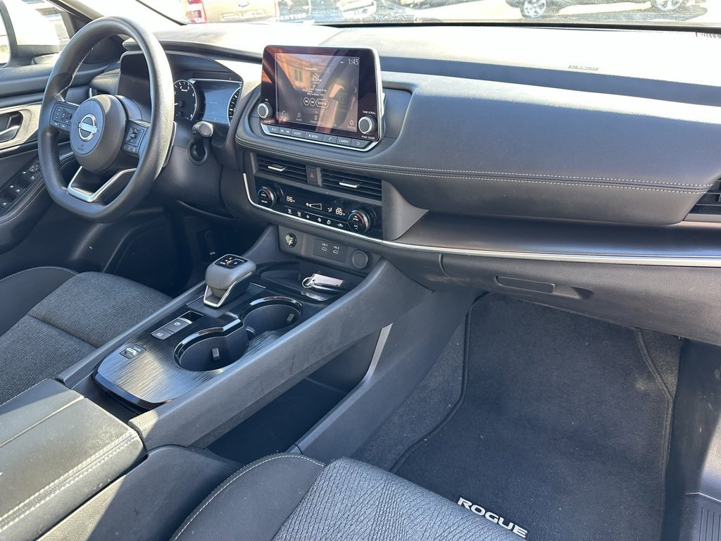 Used 2024 Nissan Rogue SV image 14