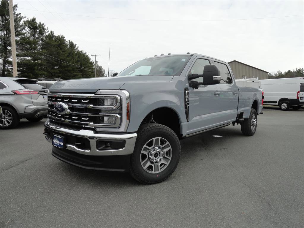 New 2026 Ford F350 Lariat w/ Lariat Ultimate Package